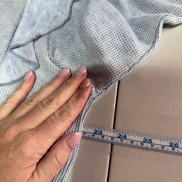 Splendid Frosty Thermal Long Sleeve Top Blue Size XL Ruffles Raw Exposed Hems - Picture 8 of 9